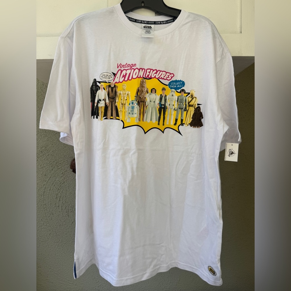 NWT Star Wars Vintage Action Figures Graphic White T-Shirt Sz Medium Disney